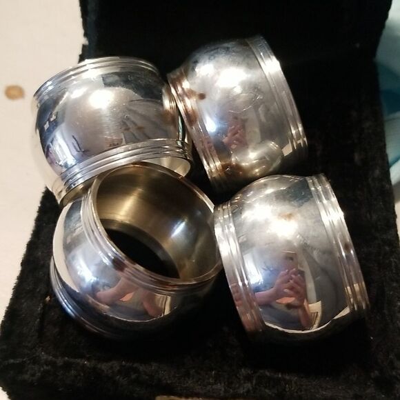 Vintage Napkin holder set 4 with box International silver plated co. - Picture 7 of 15